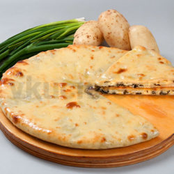 Осетинский пирог с картошкой и луком фото